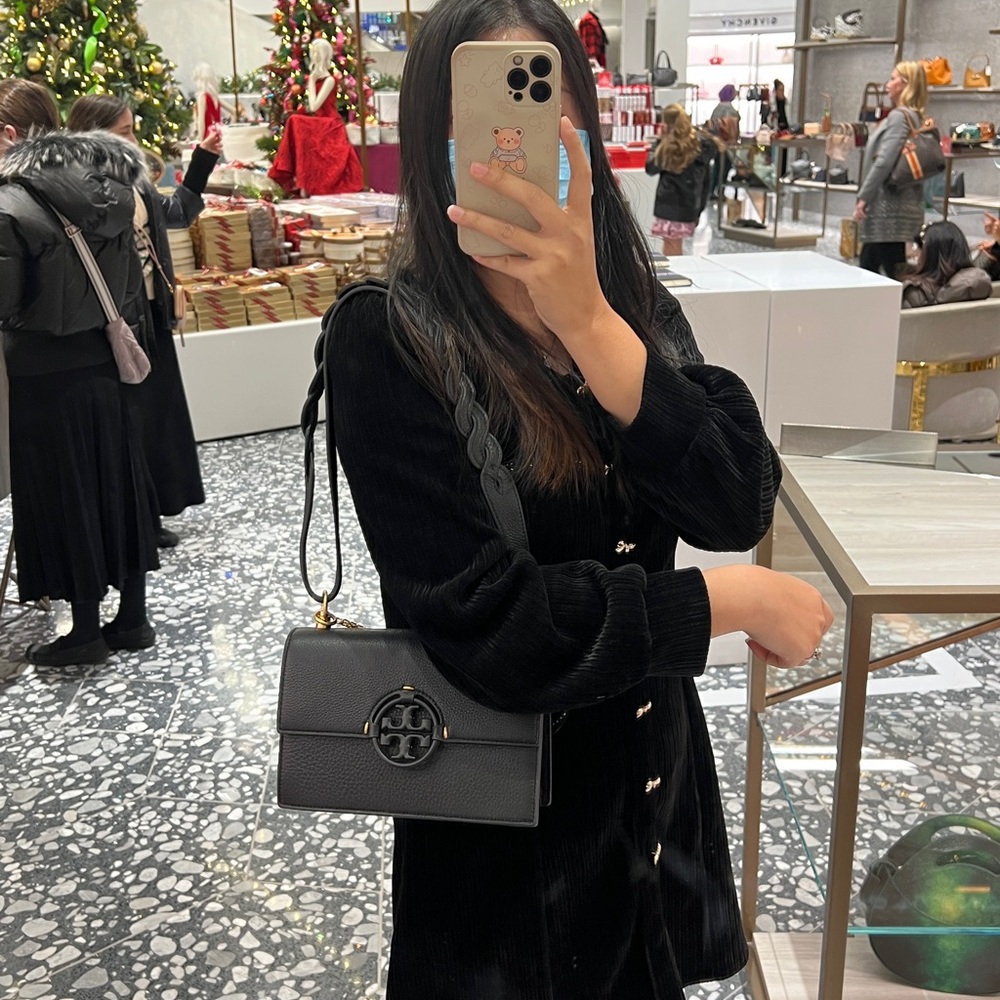 NWT Tory Burch SMALL MILLER SHOULDER BAG
Black